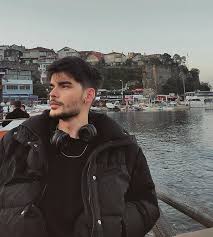 دانلود آهنگ Yolcu از Sertan Özer